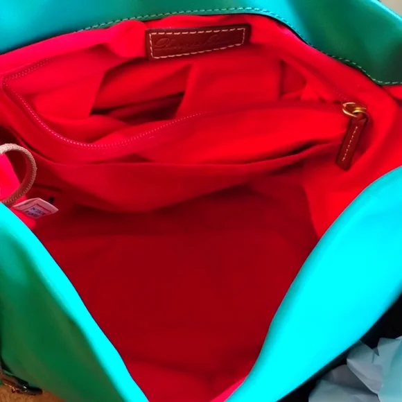 Dooney and Bourke Logo Lock Shoulder Bag Purse Smooth European Leather - Picture 10 of 17